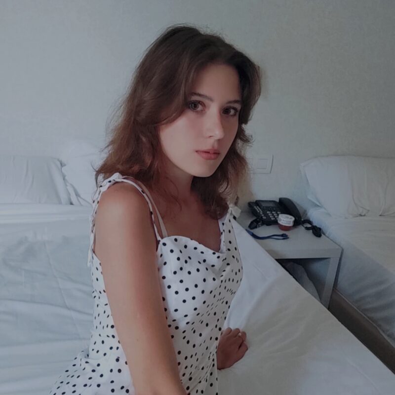 Lena K.