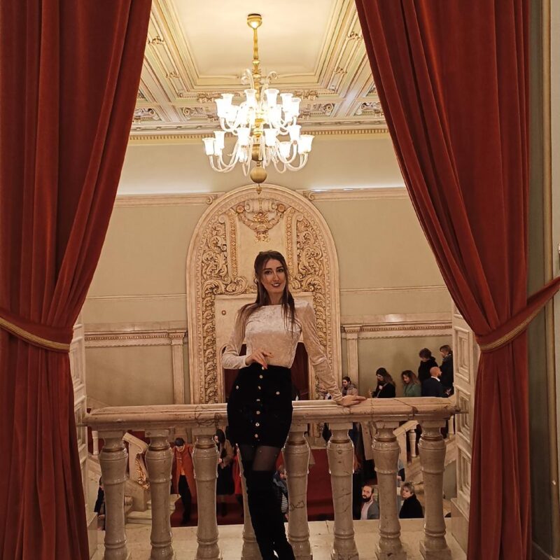 Roxana Cristina G.