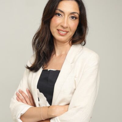 Yasmin C.