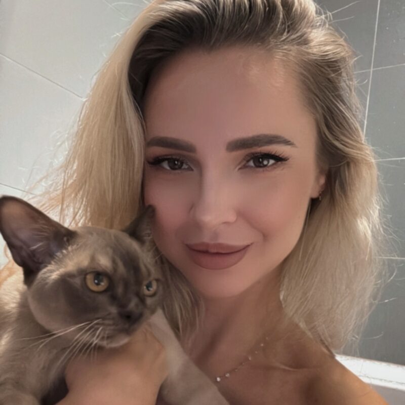 Veronika S.